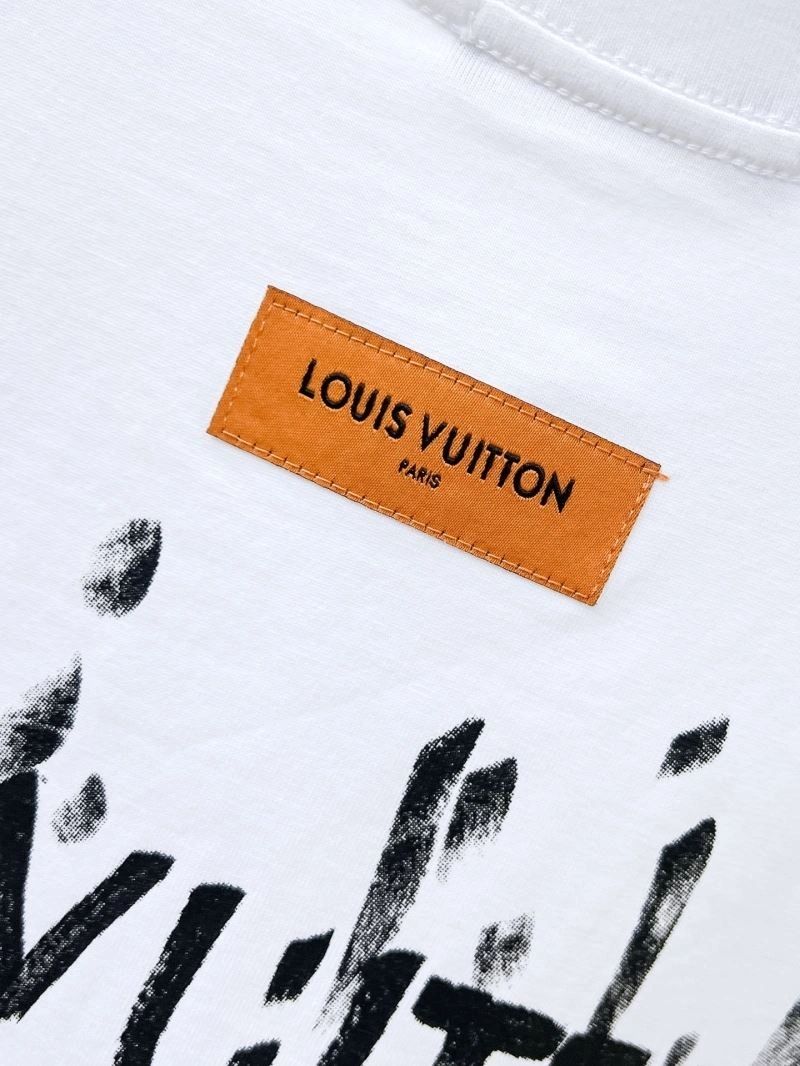 StreetReady Louis Vuitton T-Shirts 136325