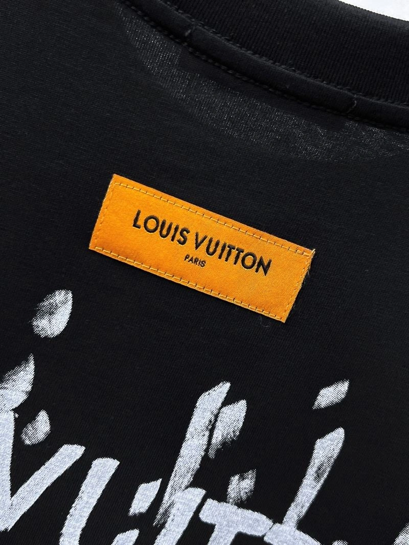 AllSeason Louis Vuitton T-Shirts 136324