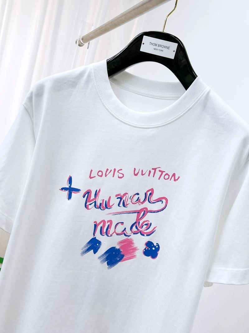 Compact Louis Vuitton T-Shirts 136316