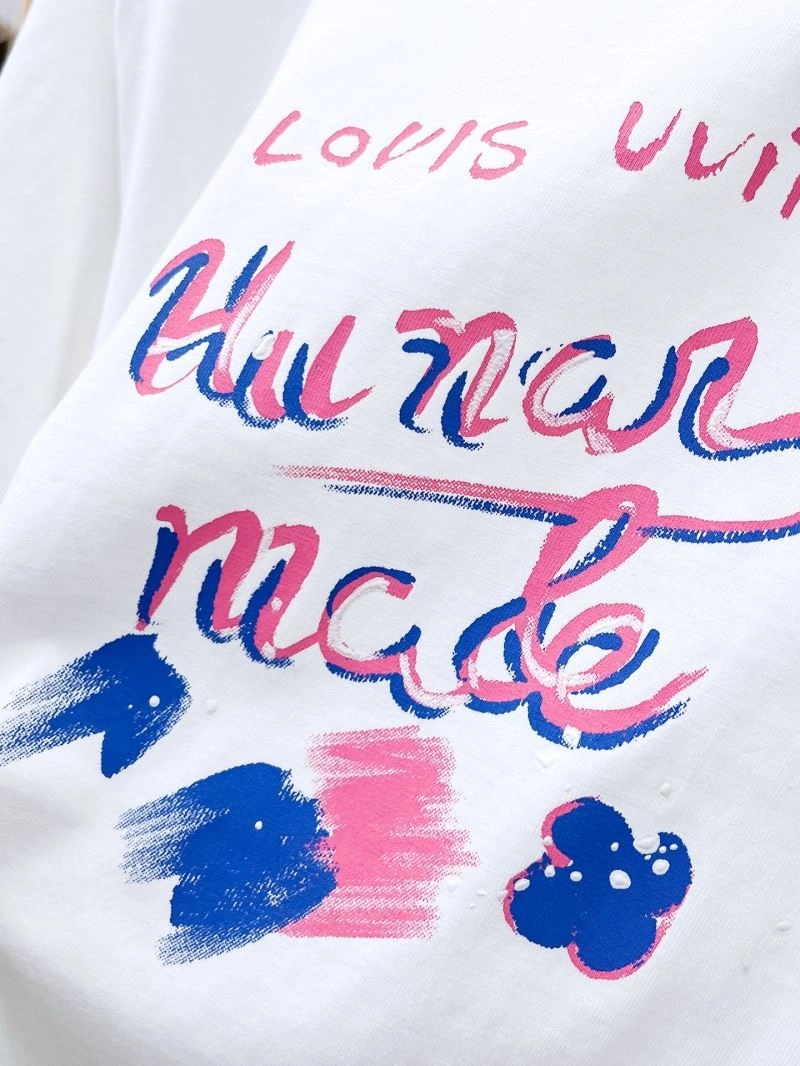 Compact Louis Vuitton T-Shirts 136316