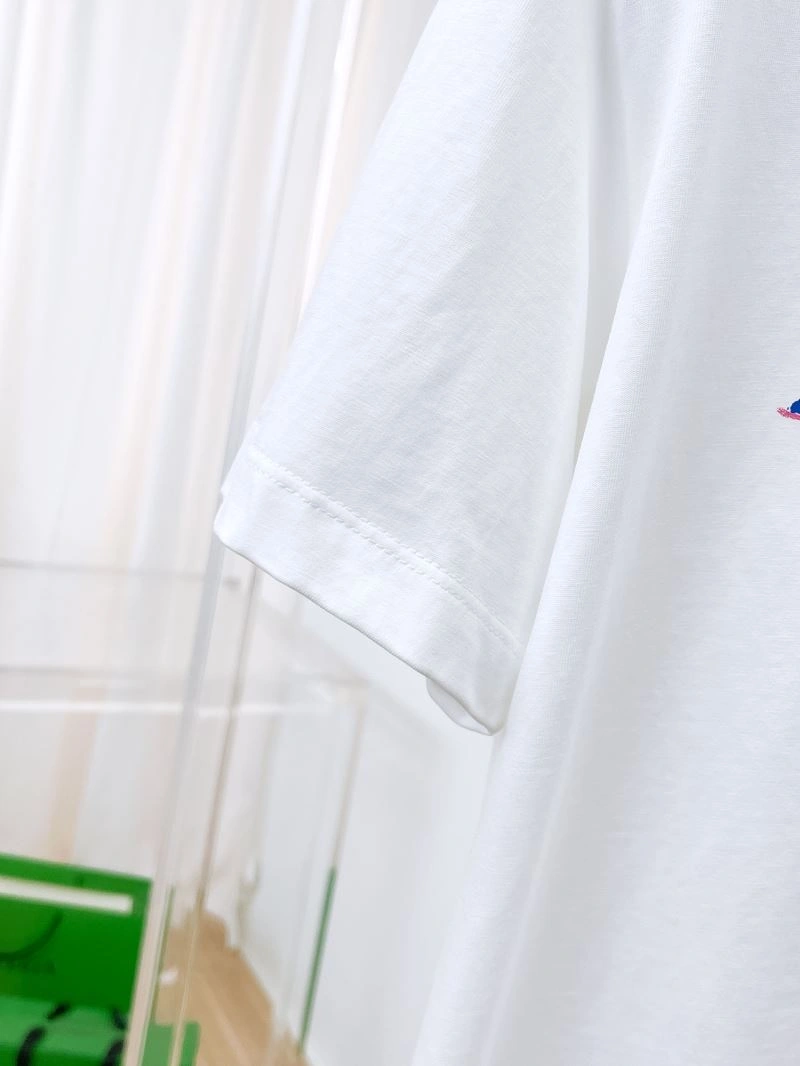 Compact Louis Vuitton T-Shirts 136316