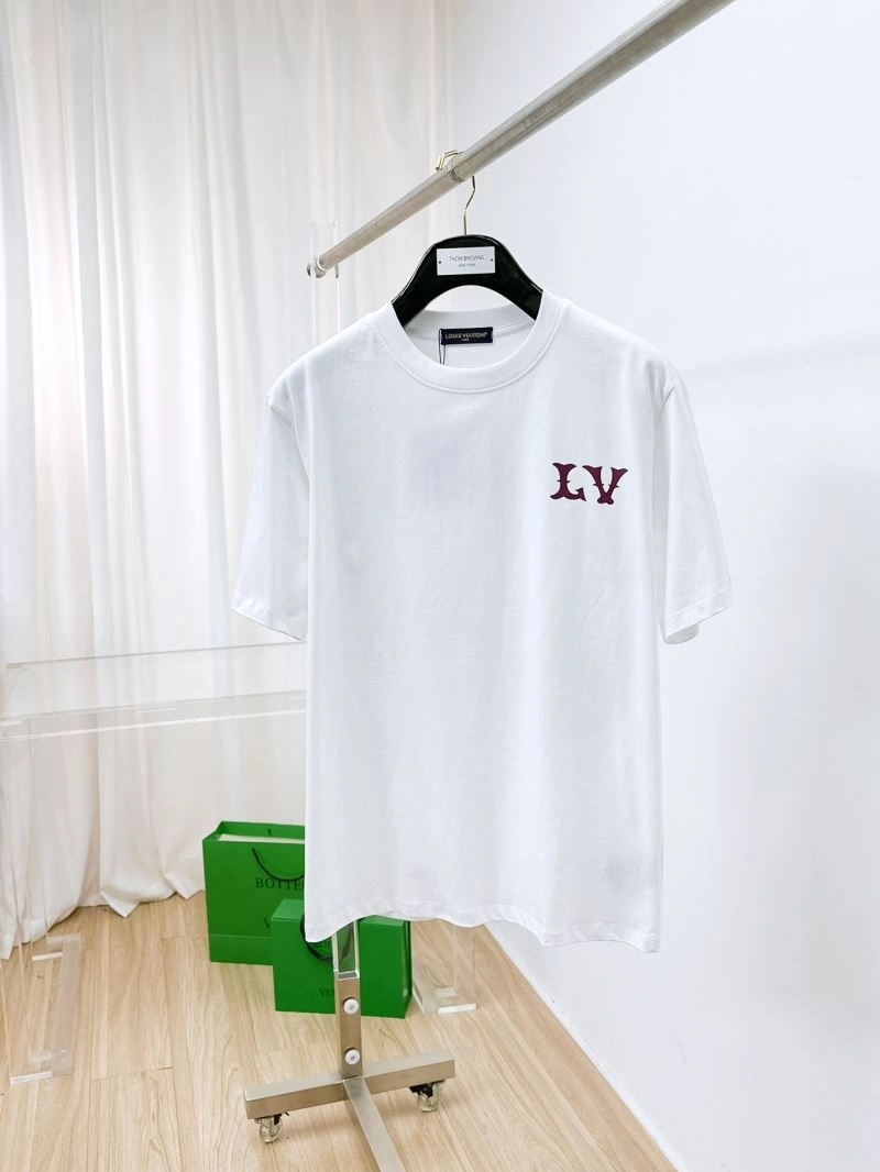 Louis Vuitton T-Shirts HighPerformance 136303