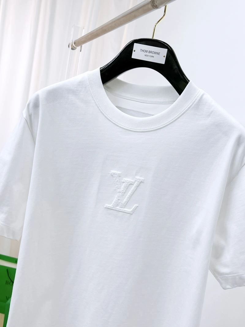 Bright Louis Vuitton T-Shirts 136320