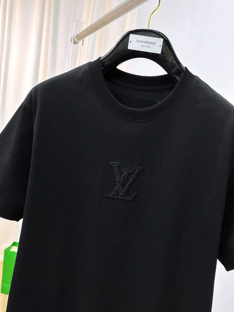 Comfortable Louis Vuitton T-Shirts 136313