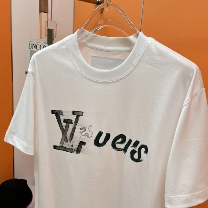 Casual Louis Vuitton T-Shirts 136295