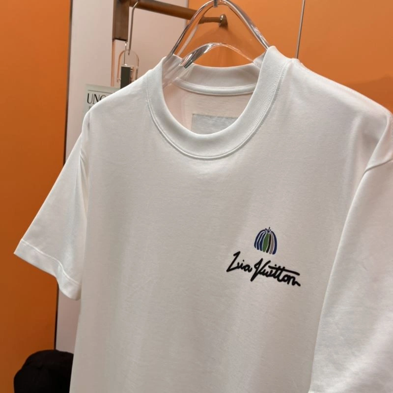 Louis Vuitton T-Shirts TravelReady 136311