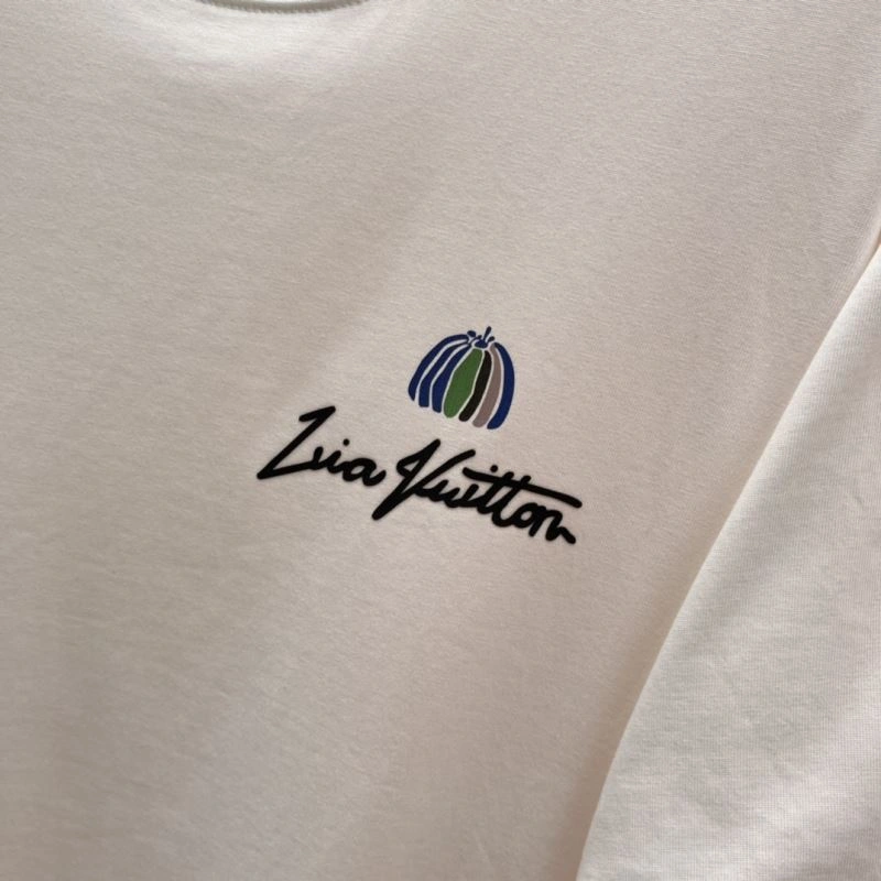Louis Vuitton T-Shirts TravelReady 136311