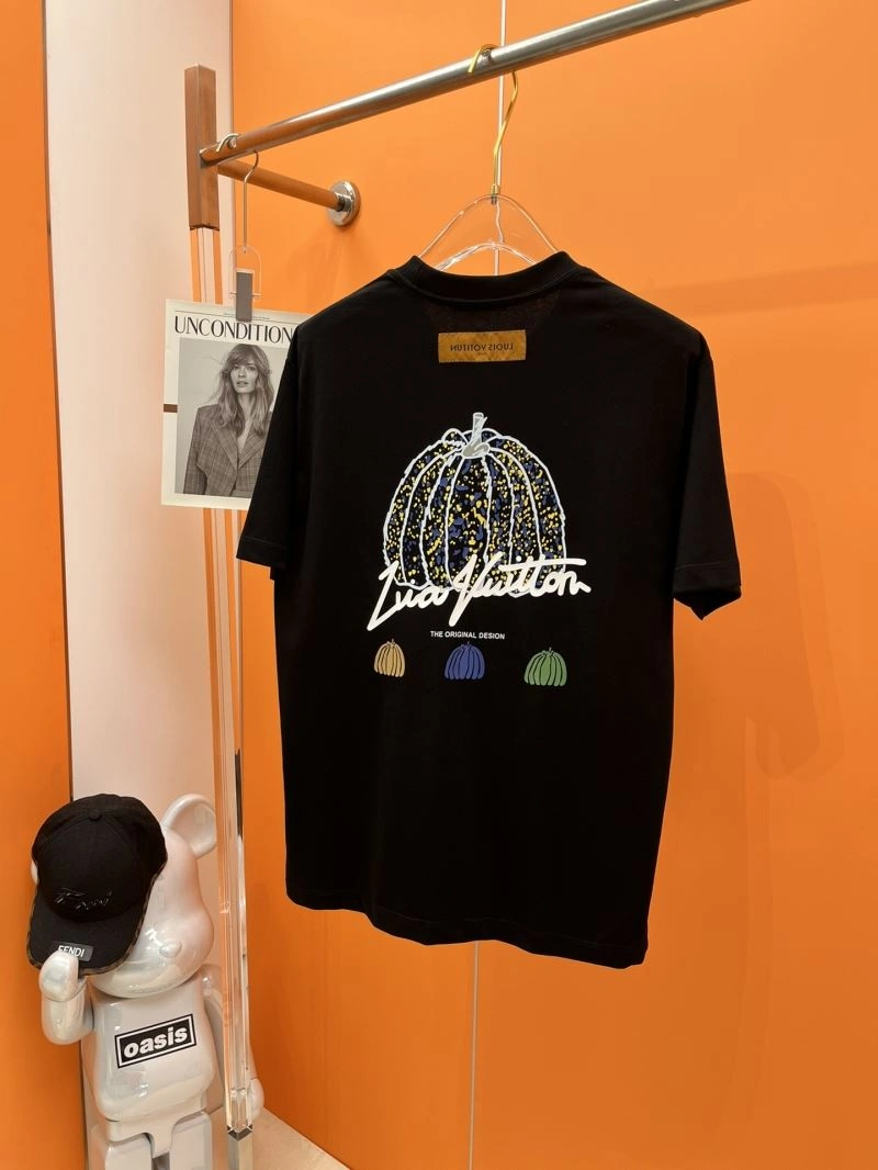 Versatile Louis Vuitton T-Shirts 136318