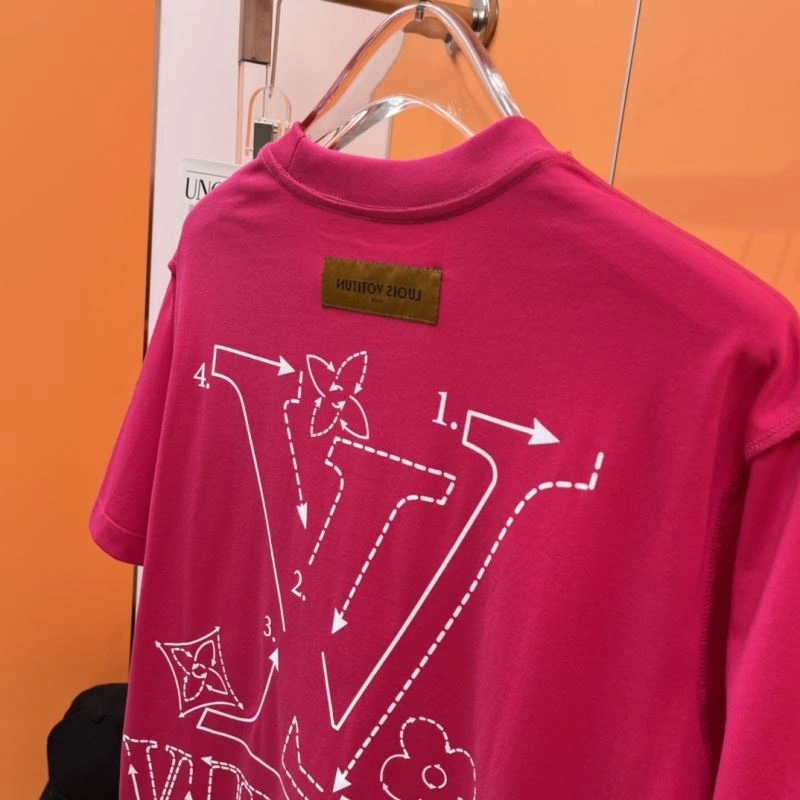 ModernLook Louis Vuitton T-Shirts 136315