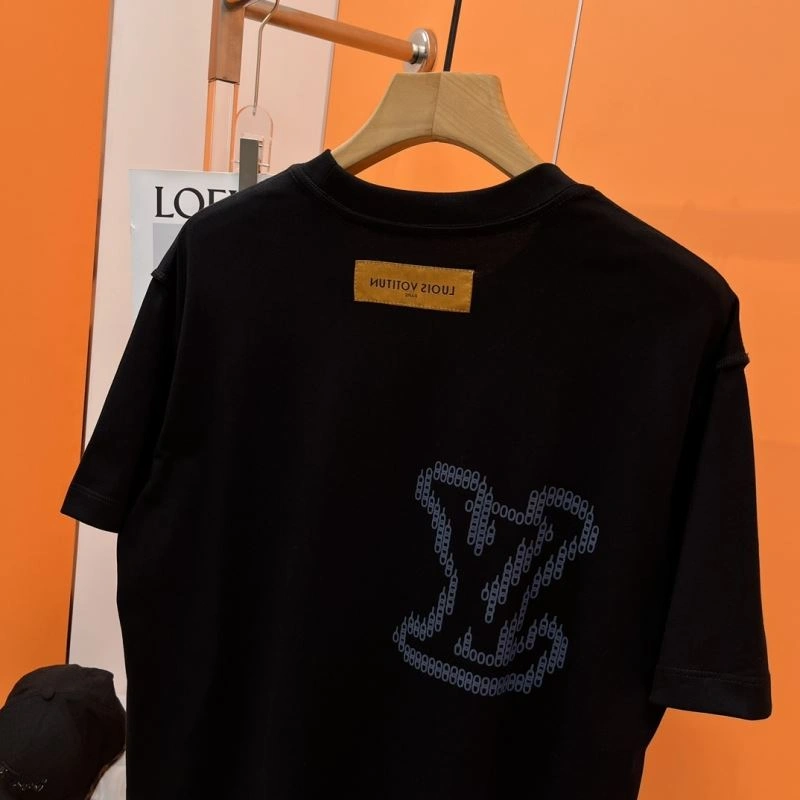 UrbanStyle Louis Vuitton T-Shirts 136308