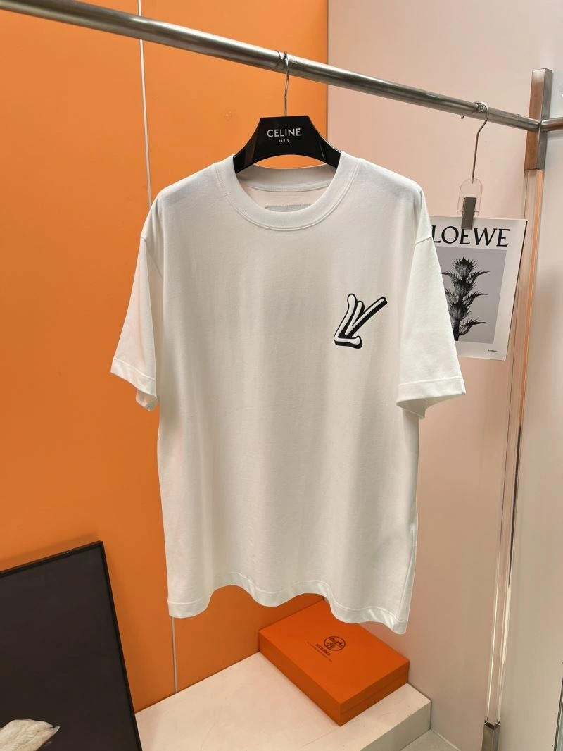 Breathable Louis Vuitton T-Shirts 136314