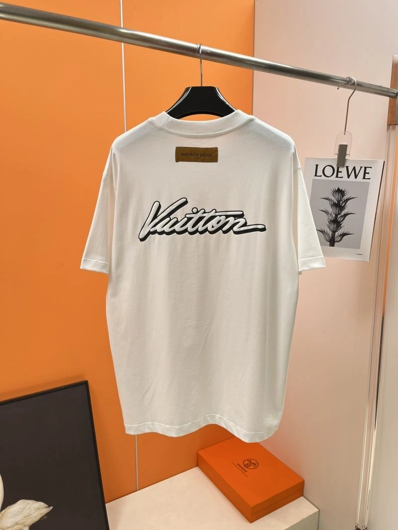 Breathable Louis Vuitton T-Shirts 136314