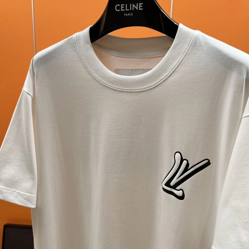 Breathable Louis Vuitton T-Shirts 136314