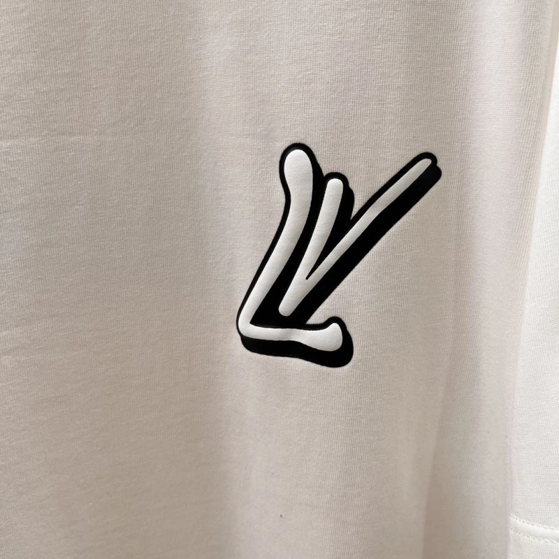 Breathable Louis Vuitton T-Shirts 136314