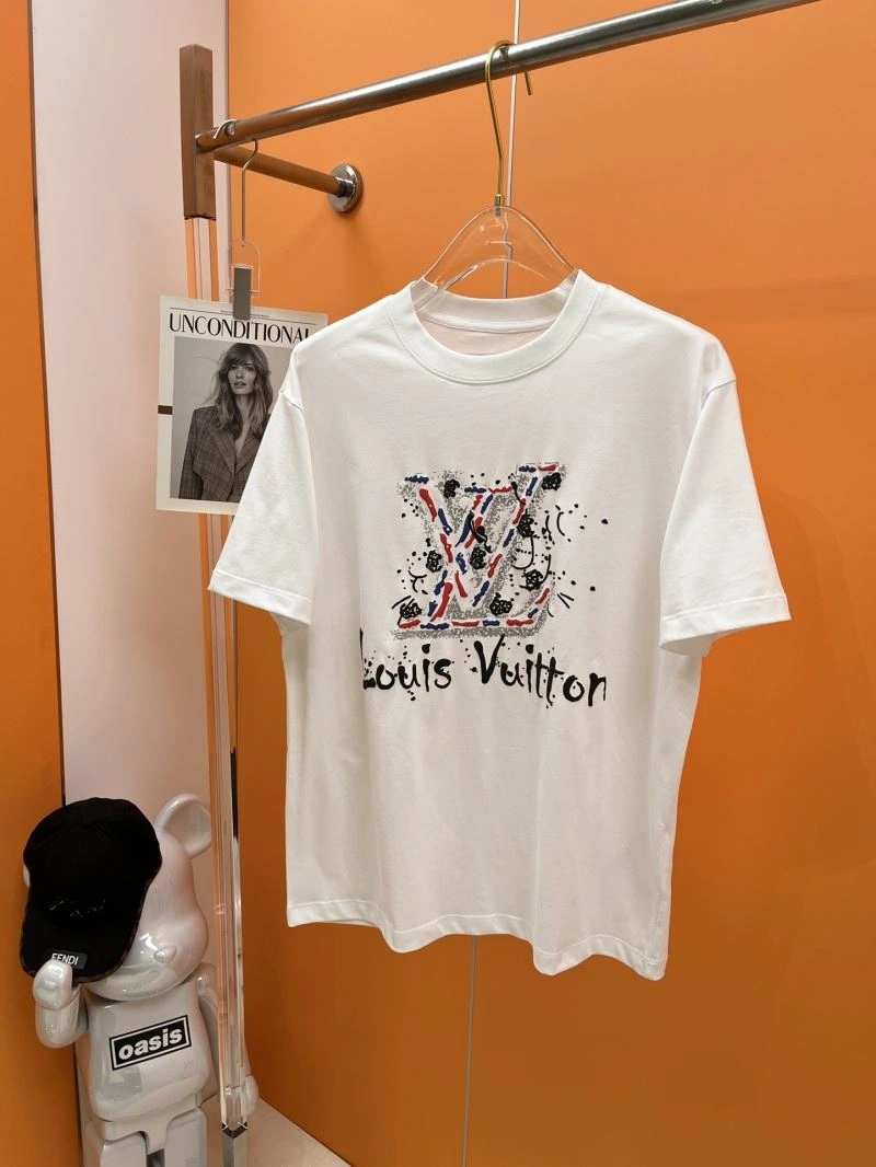 WeatherProof Louis Vuitton T-Shirts 136317