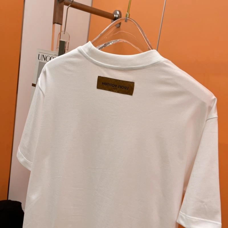 WeatherProof Louis Vuitton T-Shirts 136317