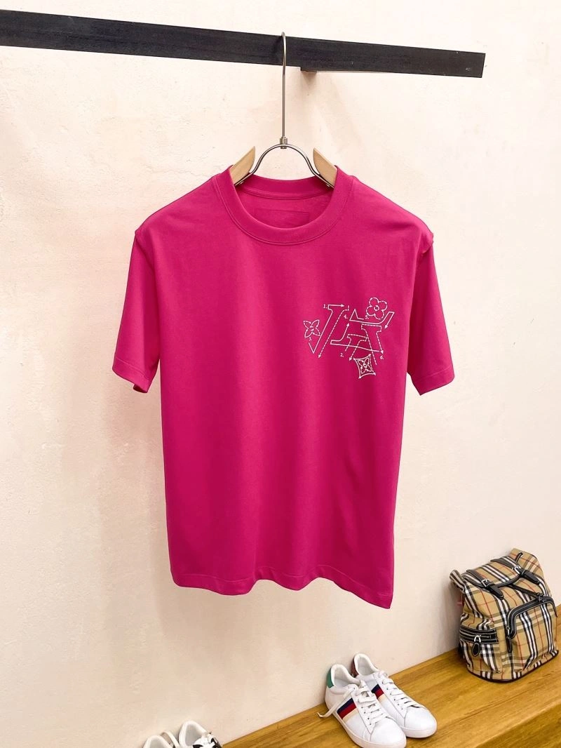 Compact Louis Vuitton T-Shirts 136306