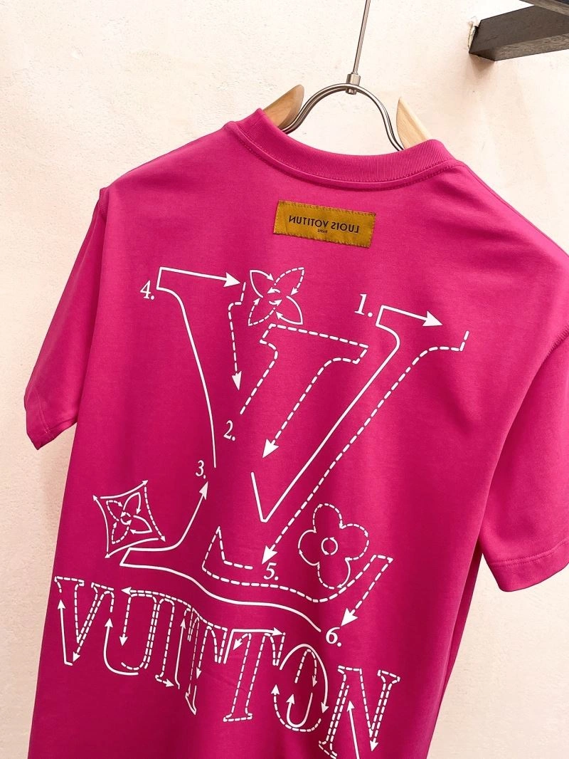 Compact Louis Vuitton T-Shirts 136306