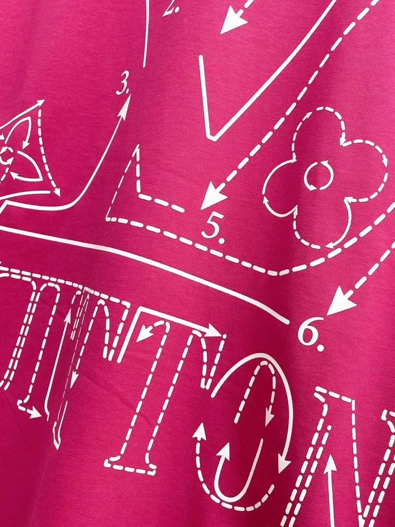 Compact Louis Vuitton T-Shirts 136306