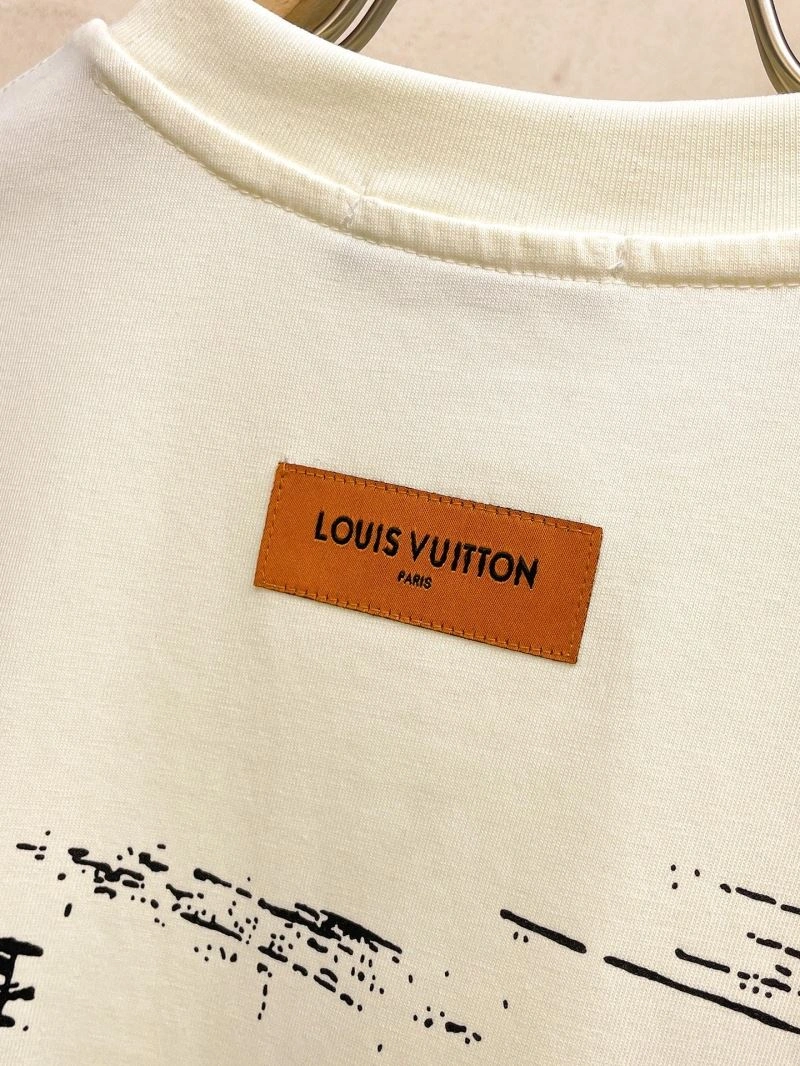 TechFriendly Louis Vuitton T-Shirts 136307
