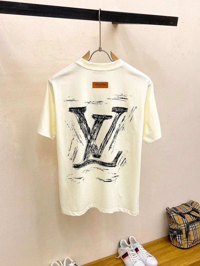 TechFriendly Louis Vuitton T-Shirts 136307