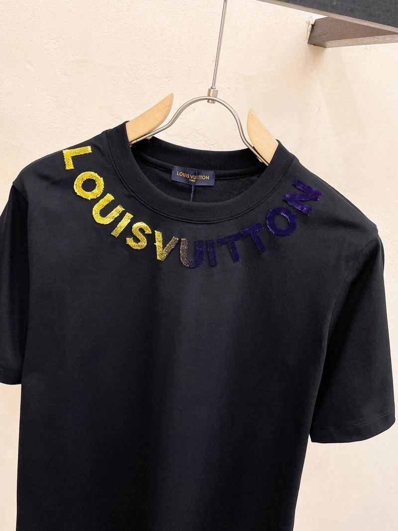 Neat Louis Vuitton T-Shirts 136288