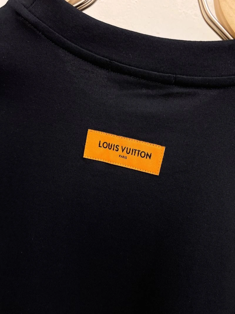Neat Louis Vuitton T-Shirts 136288