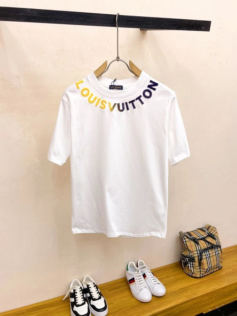 Louis Vuitton T-Shirts Neat 136287