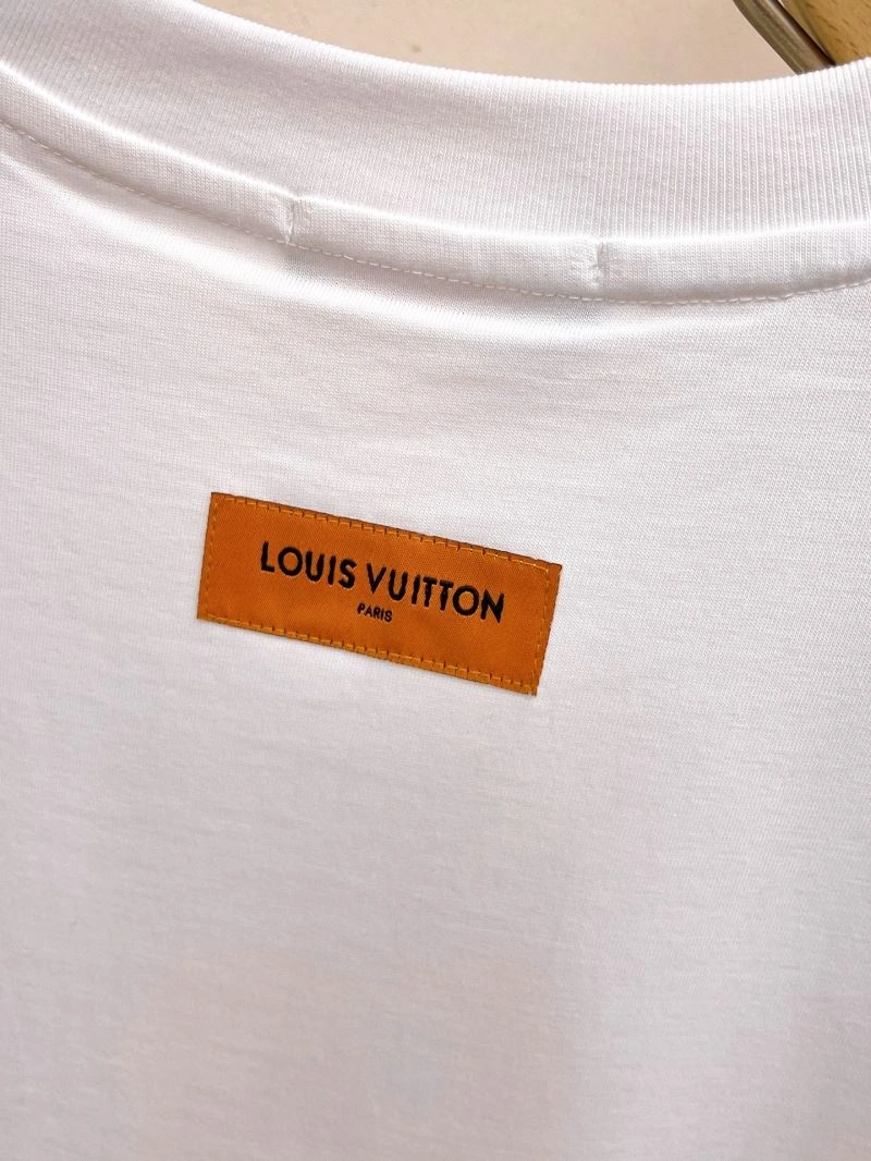 Louis Vuitton T-Shirts Neat 136287