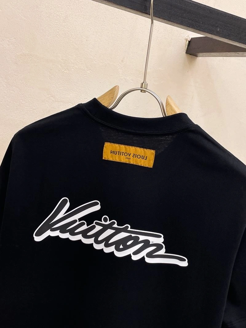 Chic Louis Vuitton T-Shirts 136286