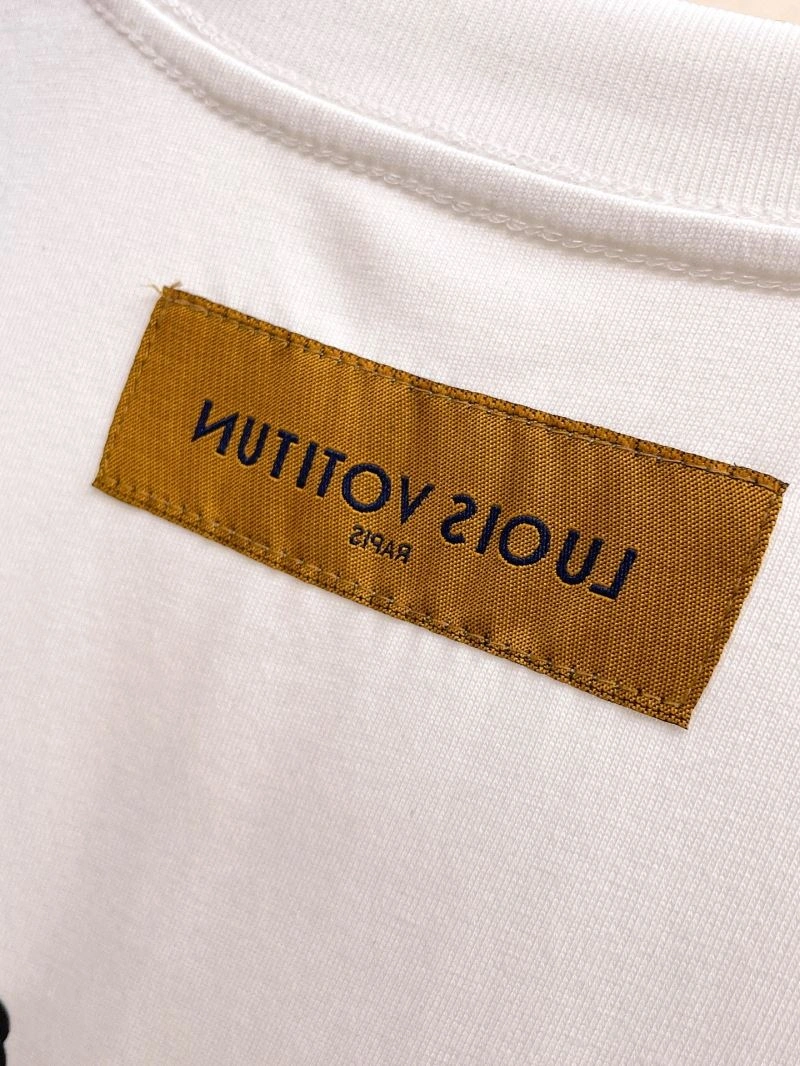 Louis Vuitton T-Shirts Soft 136284