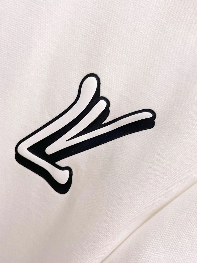 Louis Vuitton T-Shirts Soft 136284