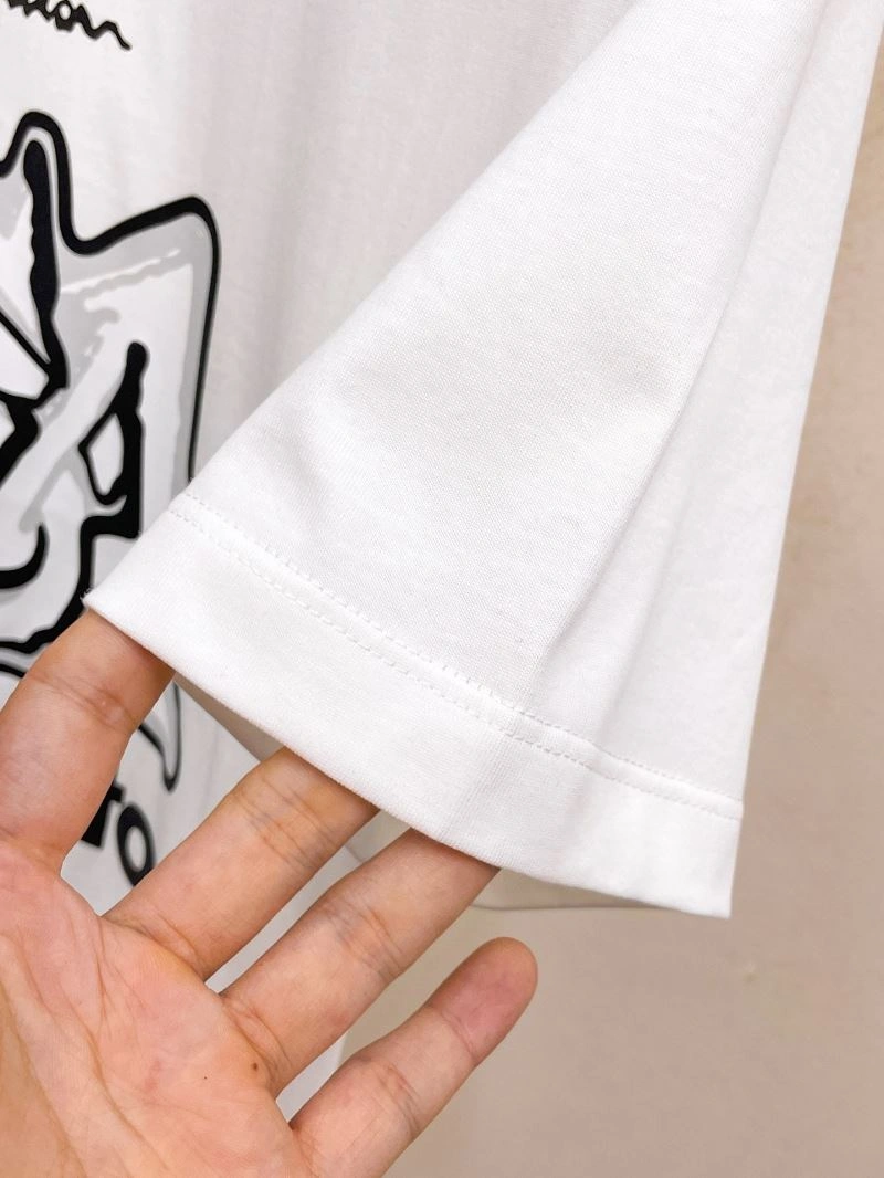 Chic Louis Vuitton T-Shirts 136283