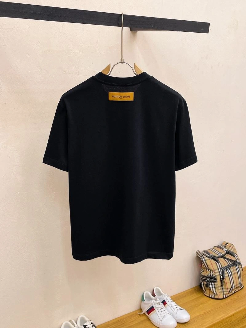 Seasonal Louis Vuitton T-Shirts 136257