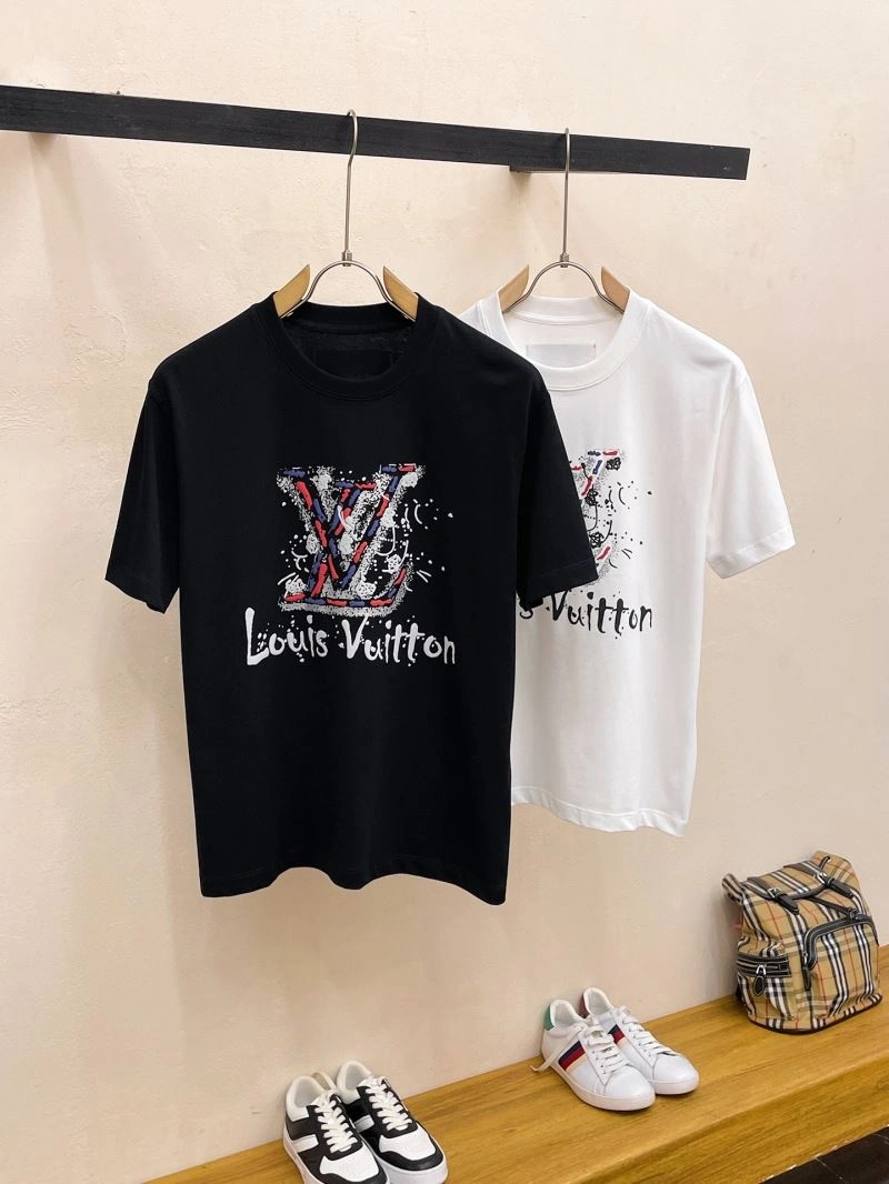 Seasonal Louis Vuitton T-Shirts 136257