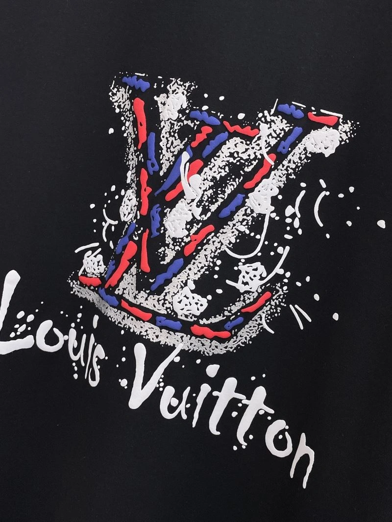 Seasonal Louis Vuitton T-Shirts 136257