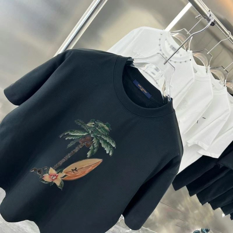 Cozy Louis Vuitton T-Shirts 136261