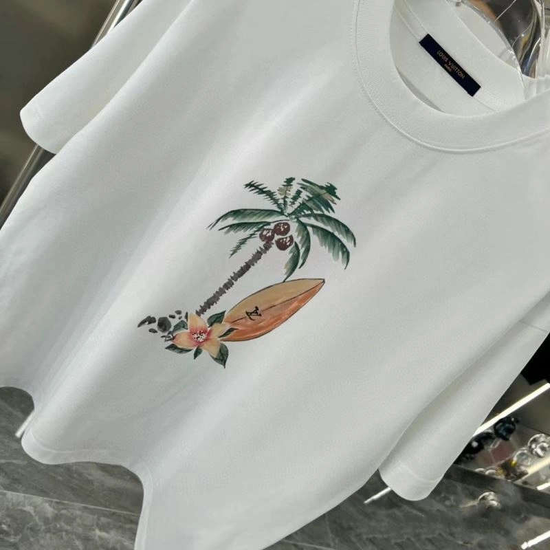 Cozy Louis Vuitton T-Shirts 136261