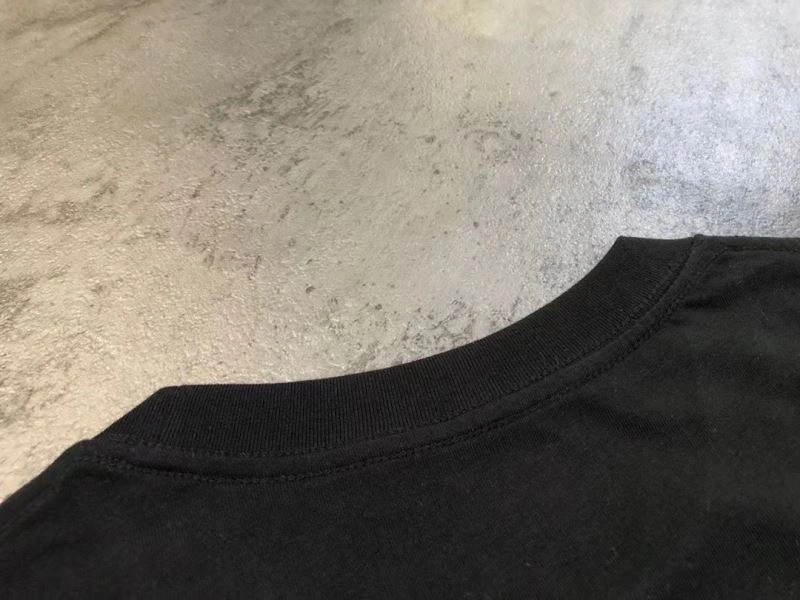 RelaxedFit Louis Vuitton T-Shirts 136279