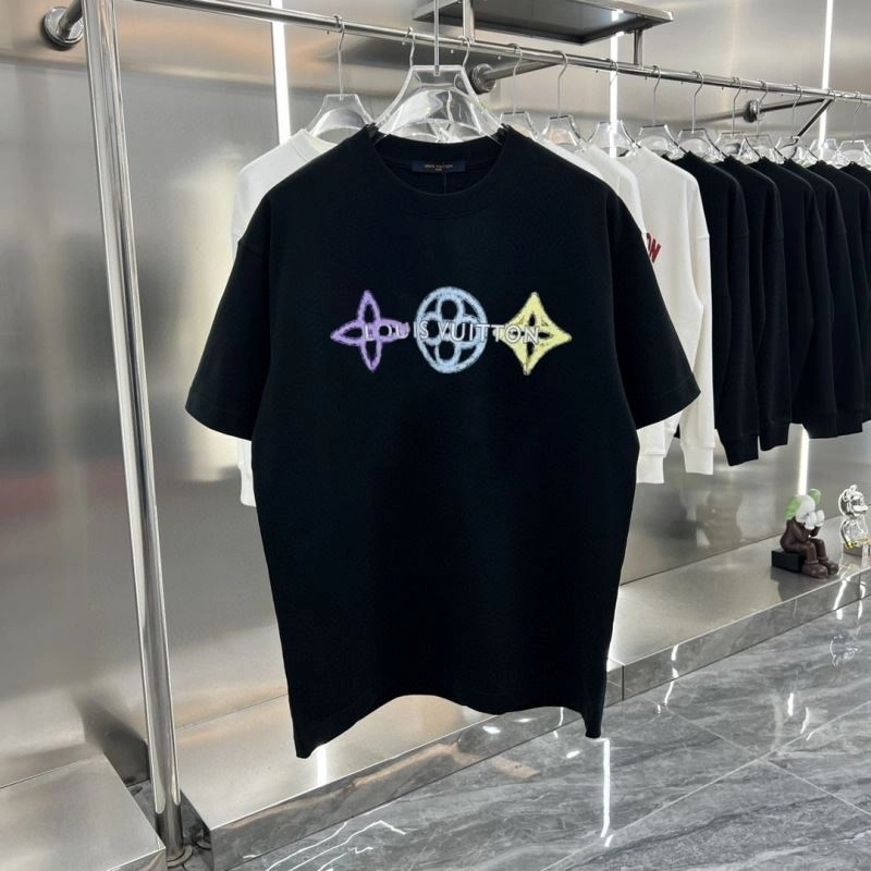 Louis Vuitton T-Shirts Vibrant 136258