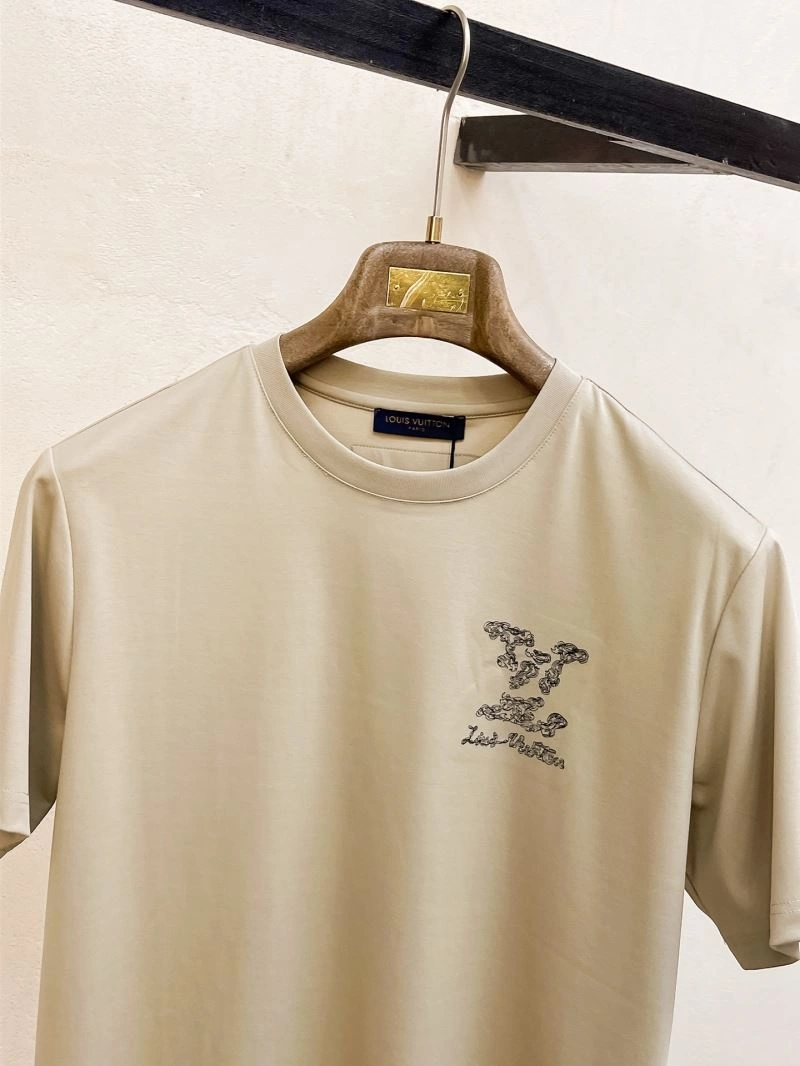 Louis Vuitton T-Shirts ComfortFit 136276
