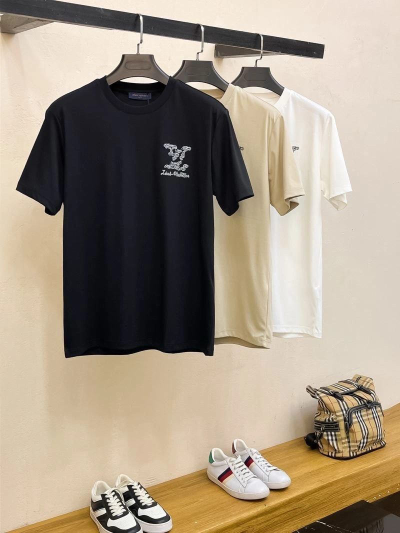 Louis Vuitton T-Shirts ComfortFit 136276