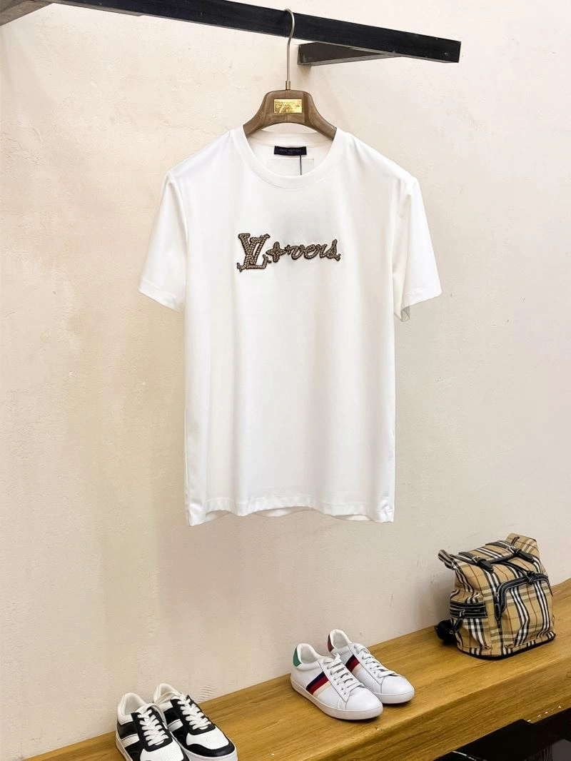 Trendsetting Louis Vuitton T-Shirts 136274