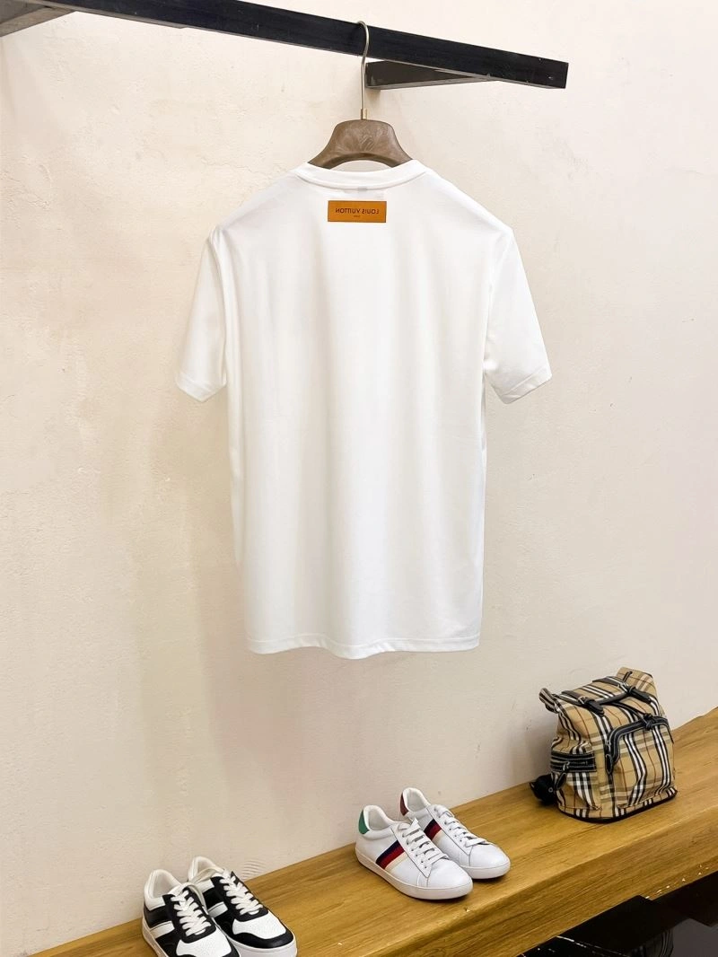 Trendsetting Louis Vuitton T-Shirts 136274