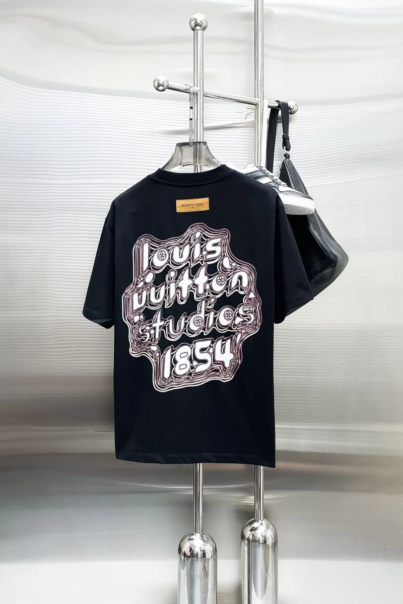 ZipUp Louis Vuitton T-Shirts 136265