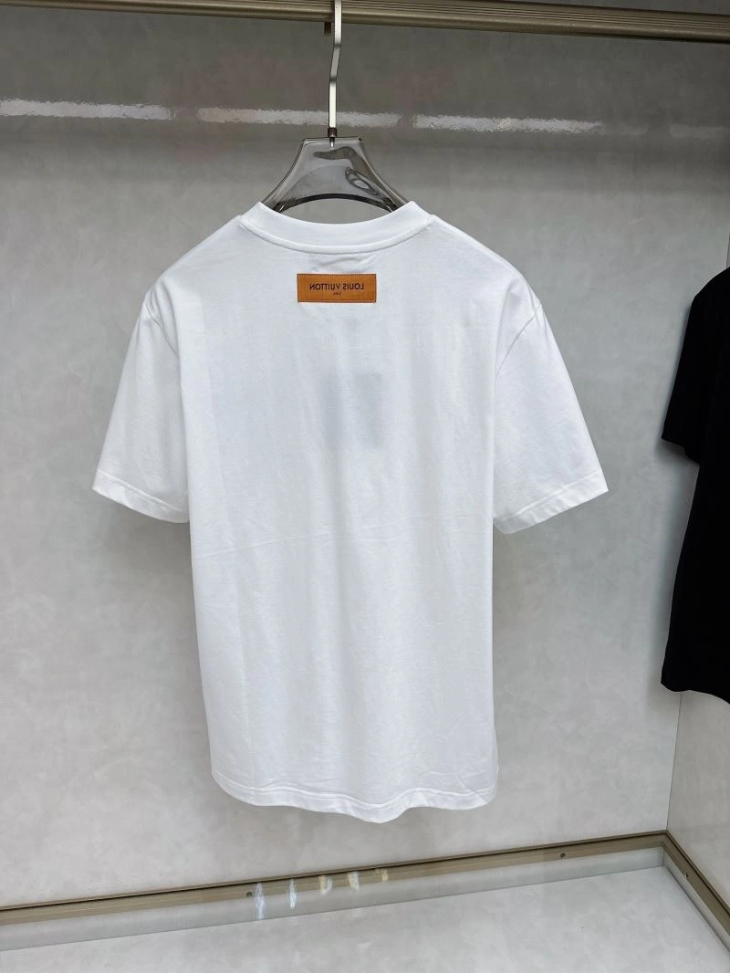 Louis Vuitton T-Shirts Neat 136270