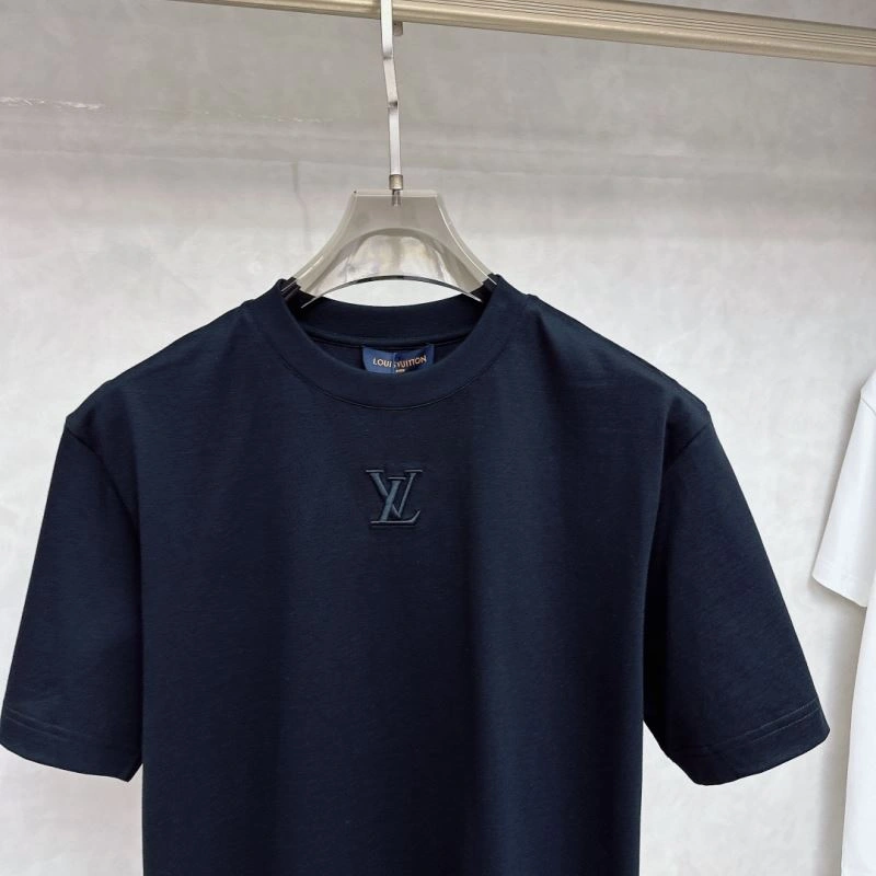 Timeless Louis Vuitton T-Shirts 136248