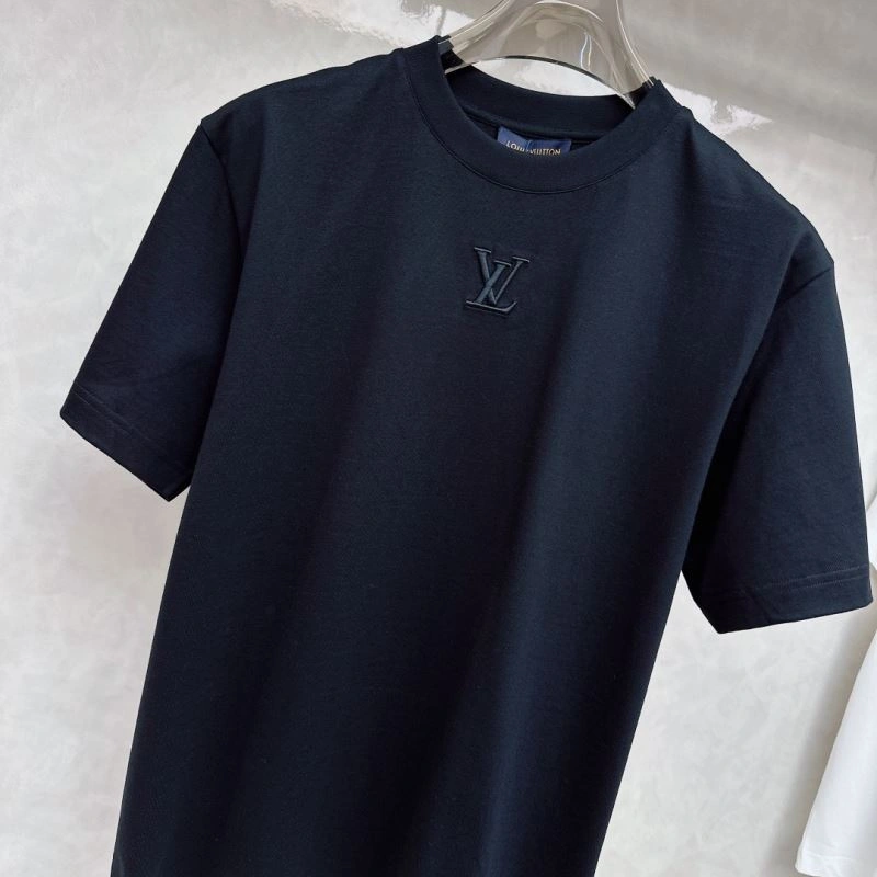Timeless Louis Vuitton T-Shirts 136248