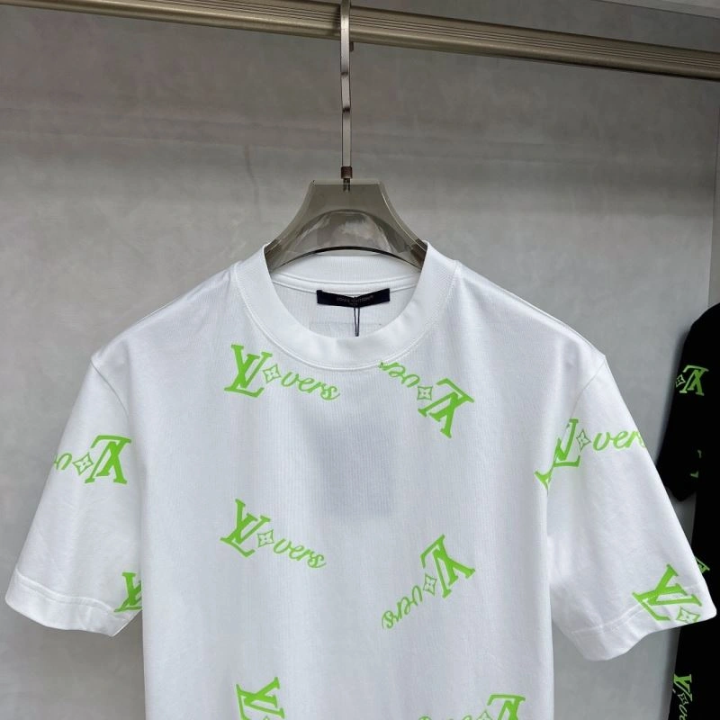 AllSeason Louis Vuitton T-Shirts 136249