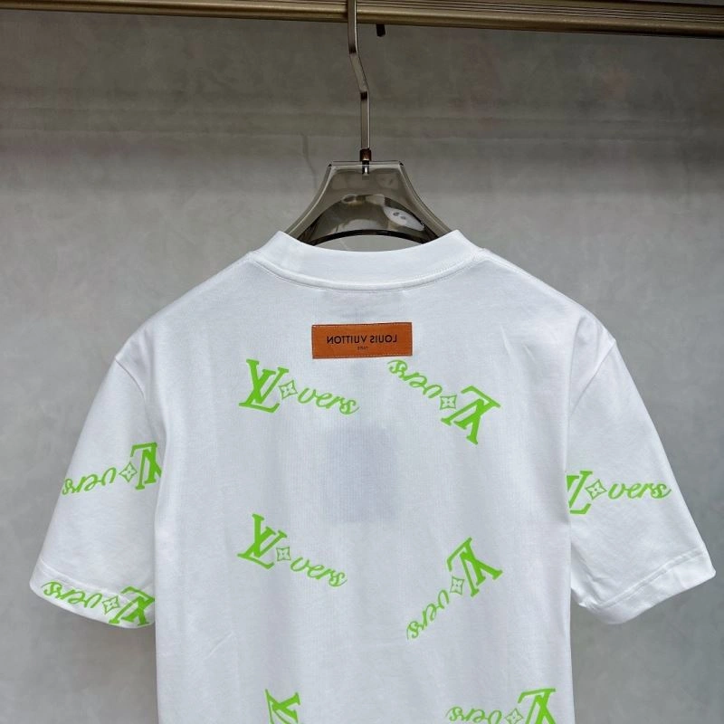 AllSeason Louis Vuitton T-Shirts 136249
